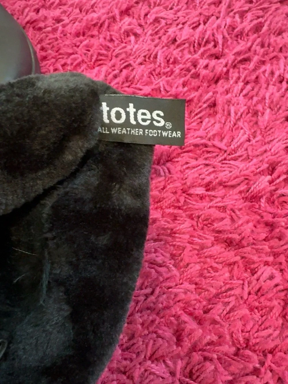 Totes Women’s Size 10 1/2 Black Tall Winter Snow Boots Faux Fur Side Zip